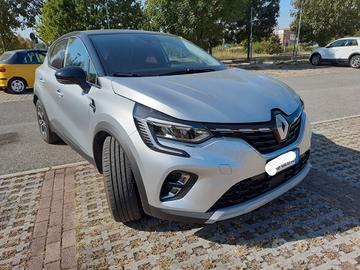 Renault Captur Irida Elettrica/Benzina 1.6cc