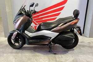 Yamaha X-Max 300