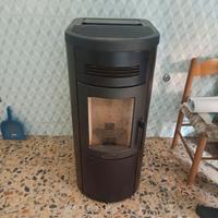 stufa a pellet Ravelli