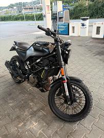Husqvarna  svartpilen 125