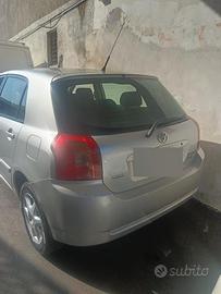 Toyota corolla 2009 220000 km