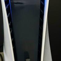 PS5 Standard Edition (disco) + Bundle 6 Giochi