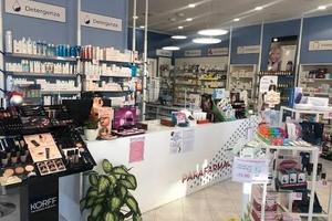 Si cede : parafarmacia ben avviata da 10 anni
