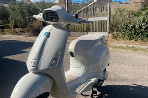 Vespa 50 Justin Bieber