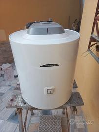 Scaldabagno ariston 50l