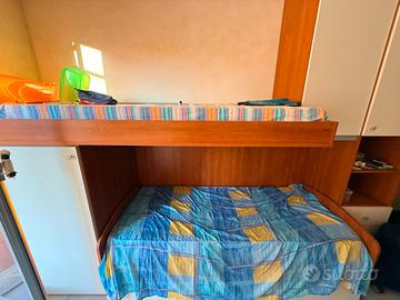 mobile con letto a castello seminuovo