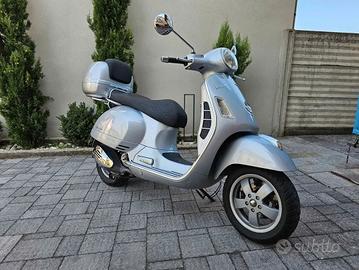 Piaggio Vespa 300 GTS - 2006