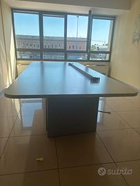 Tavolo riunioni da ufficio