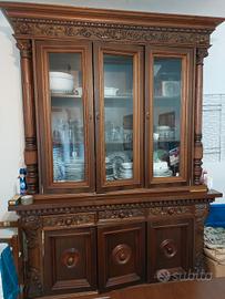 Mobili in legno stile classico 