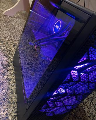 Postazione gaming PC+Monitor +tastiera (meccanica)