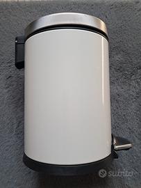 Pattumiera a Pedale Elegante in Acciaio Inox