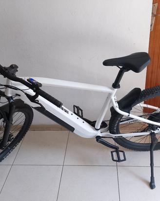 MTB elettrica usata 2 volte praticamente nuova