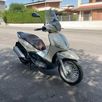 Beverly 300 anno 2015 con km 50000