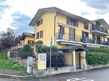 VILLA A SCHIERA D'ANGOLO A DAIRAGO