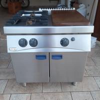 Zanussi 2 fuochi più piastra in ghisa con fuoco