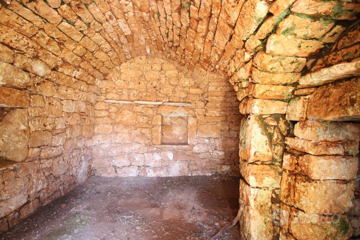 RUSTICO A CEGLIE MESSAPICA - Vista 3