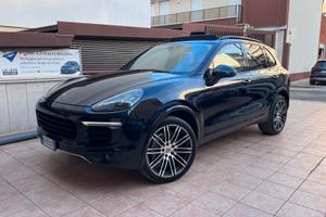 Porsche Cayenne 3.0 Diesel 250CV TETTO PASM