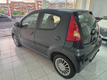 Peugeot 107 1.0 68CV 5p. Sweet Years SOLI 100000 K