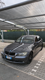 BMW 325i E90