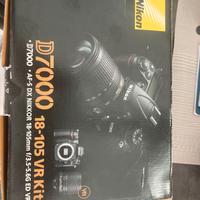 Reflex Nikon D7000 + Obiettivo 18-105mm VR