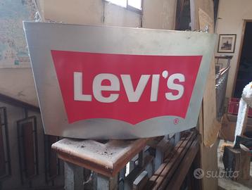 Luminosa "Levi's"