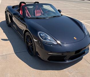 Porsche Boxster 718 cabrio 2022 - 18.000km perfett