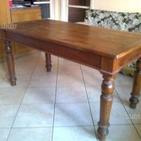 Tavolo in legno