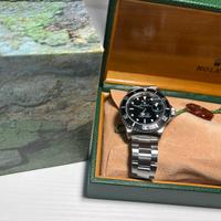 Rolex submariner date 16610