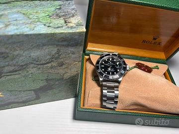 Rolex submariner date 16610