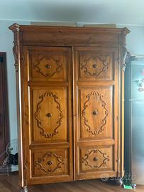 Armadio antico legno siciliano