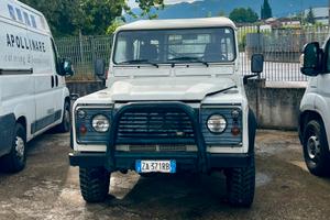 DEFENDER