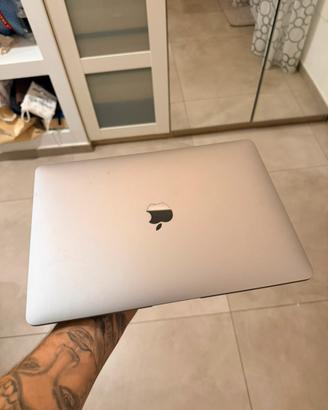 Macbook air M1