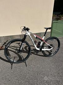 Mountain bike Canyon Lux CF