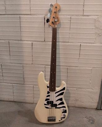 Basso Squier by fender+ amplificatore rebel