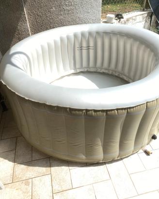Piscina jacuzzi