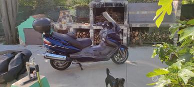 scooter Suzuki Burgman 