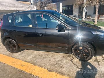 Renault scenic 1.5 dci