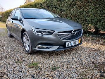 Opel Insignia 1.6 diesel 136cv