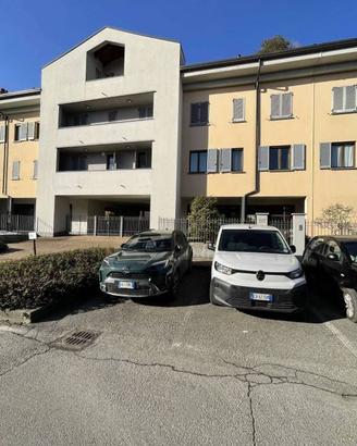 Immobile di 173 m² con 2 locali a Merate