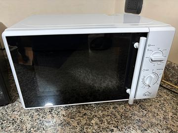 Forno microonde marca DCG