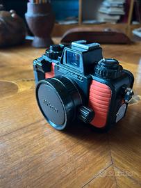 Macchina fotografica Nikonos V mai usata