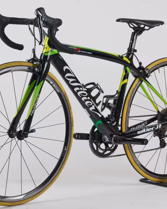 Bici in carbonio ex noleggio meno di 2000km totali
