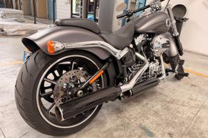 HARLEY BREAKOUT SOFTAIL 103