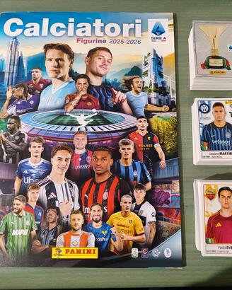 Set Quasi Completo Album Calciatori Panini 25/26