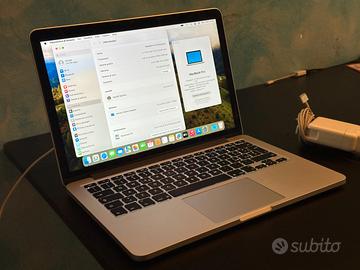 Macbook Pro 13" 256gb CONS. DOMIC.BATTERIA NUOVA