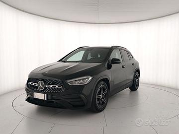 Mercedes-Benz GLA 200 d premium auto