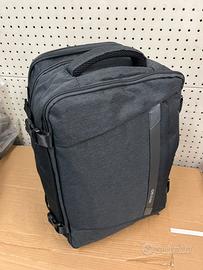 Zaino da viaggio impermeabile e espandibile