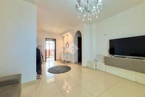 3 LOCALI A BARI