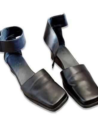 COS scarpe sabot con cinturino alla caviglia