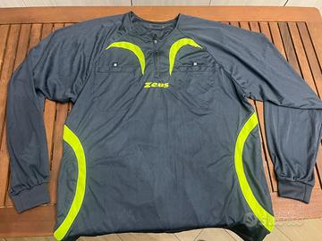 2 set completi divise da arbitro Zeus tg. L